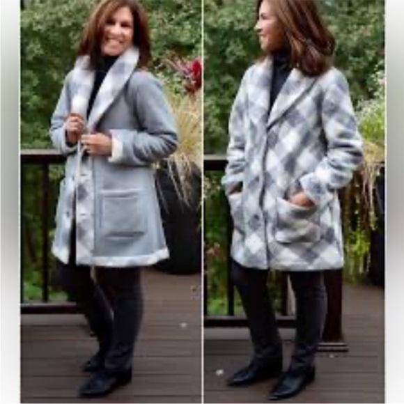 Susan Graver Weekend Reversible Polar Fleece & Sherpa Coat. Size XS - Picture 2 of 13